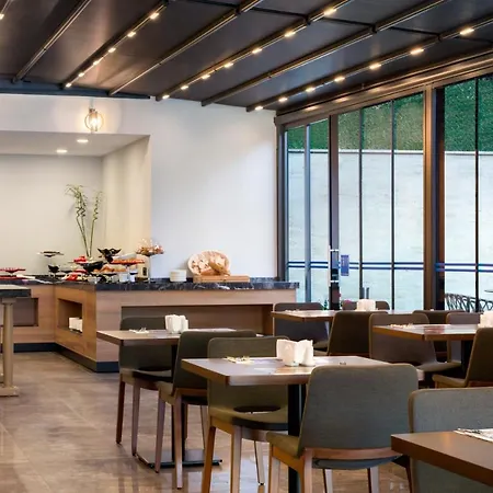 Tryp By Wyndham Atasehir Ξενοδοχείο 3*