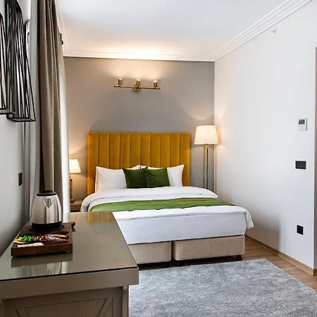 Sirkeci Hotel 4*
