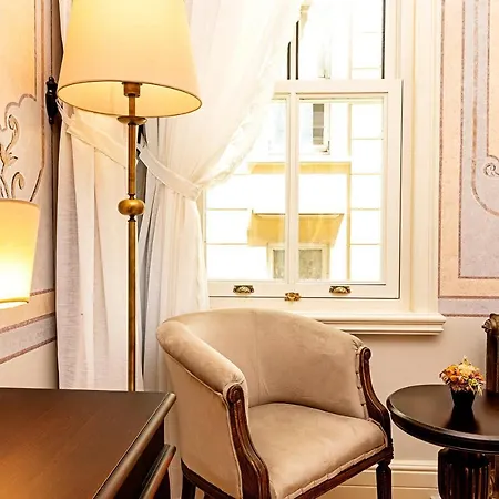 Hotel Meroddi Barnathan *