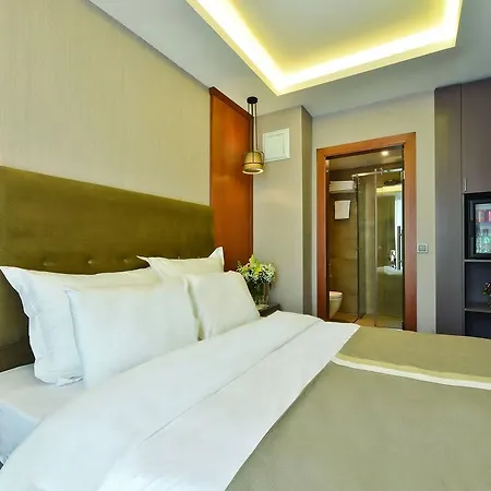 Blueway Hotel