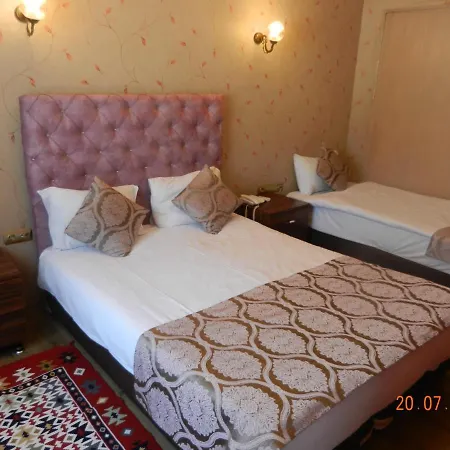 Hotel Royal Sultanahmet 2*