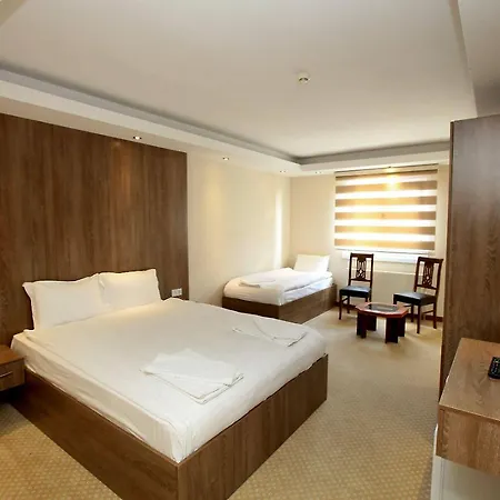 فندق Ny World 3*