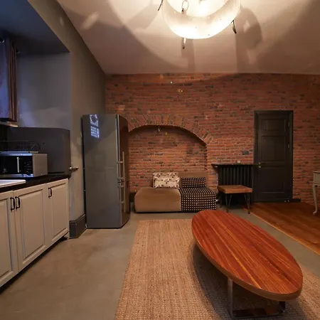 Balkon Apartment *