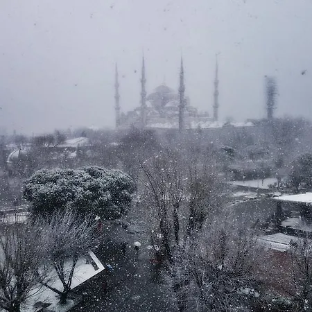 Esra Sultan Petrol 3* Istanbul