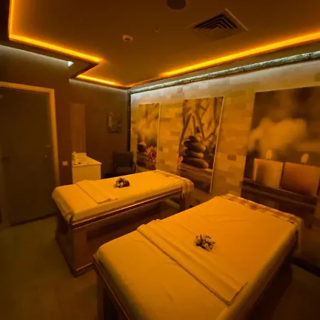 Hotel Miss Old 3*