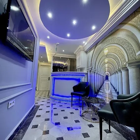 Hotel Crowned Istanbul