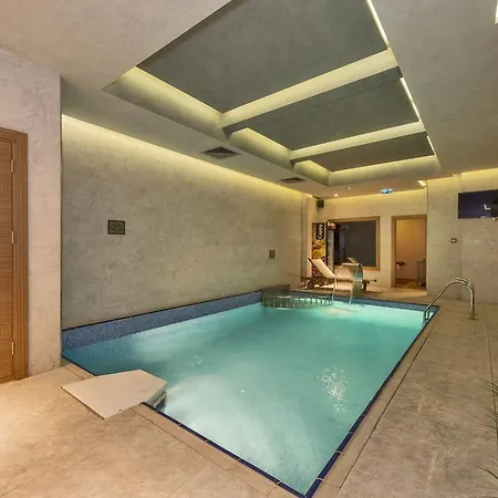 The Meretto Old City 4*