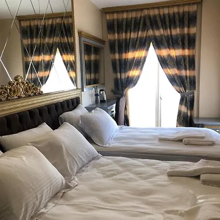 Golden Hill Downtown Hotel