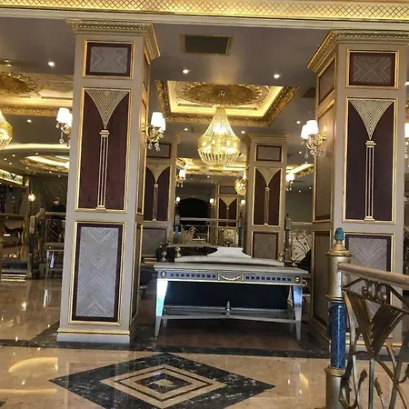 Golden Hill Downtown Hotel