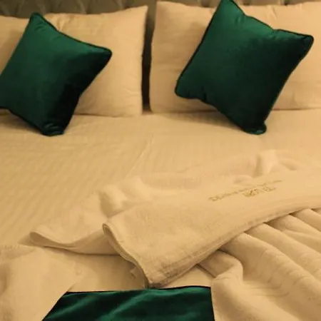 Diamond Royal Hotel 3*