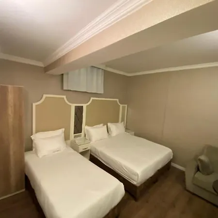 Miss Old Hotel 3*