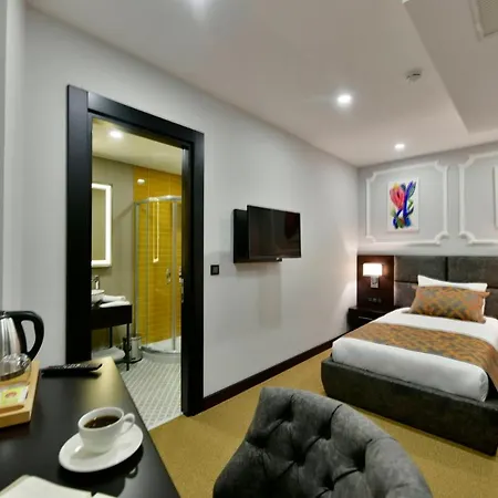 Ghan Hotel