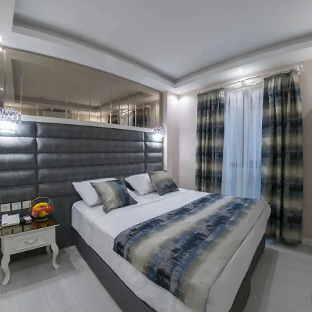 Hotel Crowned Istanbul