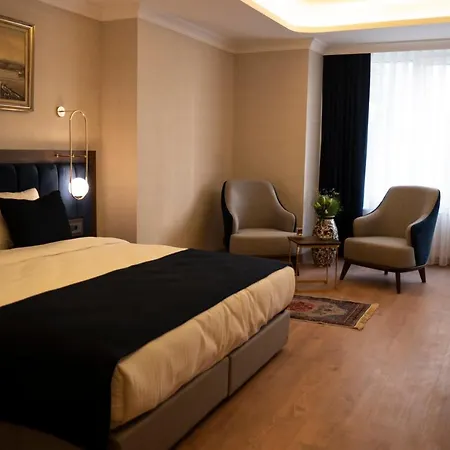 Ξενοδοχείο Nevi & Taksim 4*