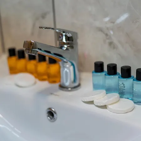 Grey House - Historical Peninsula Hotel 3*