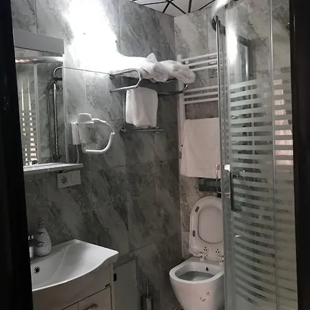Hotel Staryy Dom Estambul