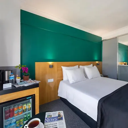 Otel Box 2*