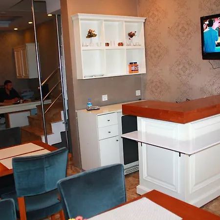 Hotell Alyon 3*