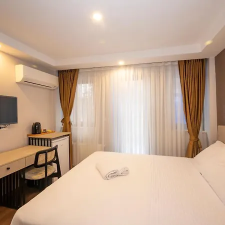 Hotel Taksim *