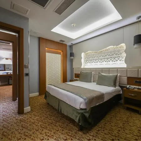 Otel Grand Star Bosphorus & 4*