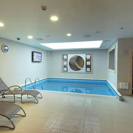 Hotel Eresin Taxim & Premier 4*