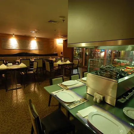 Eresin Taxim & Premier Hotel 4*
