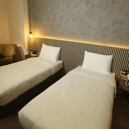 Moja Hotel