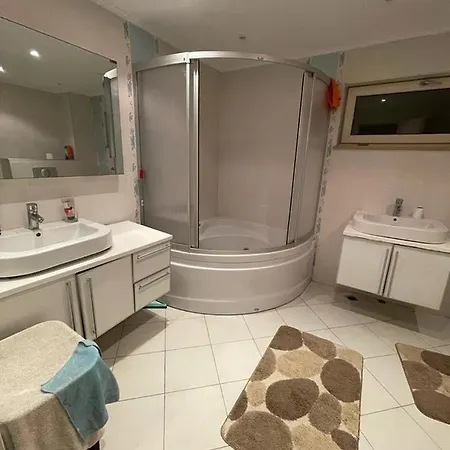 Private Near The Sea,4+1,pools,sauna,jacuzzi * Istanbul