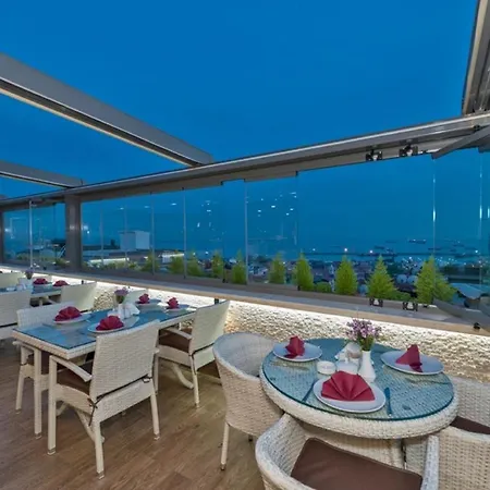 Hotel Selenay &