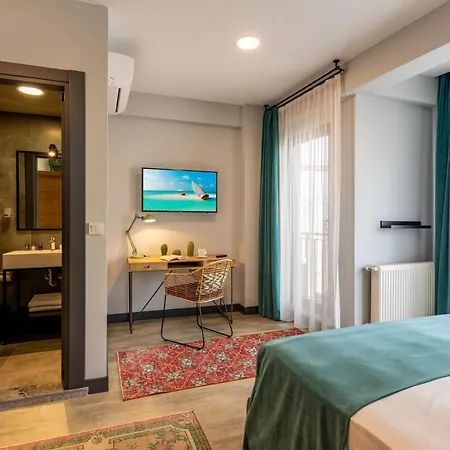 Hotel Parrot