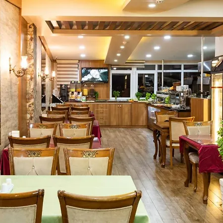 Hotel Grand Gross 3*