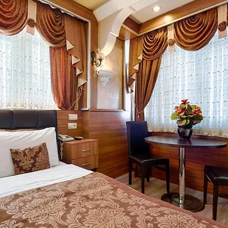Grand Gross Hotel