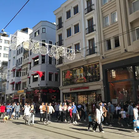 My Fabulous In Taksim Beyoglu Apartment *