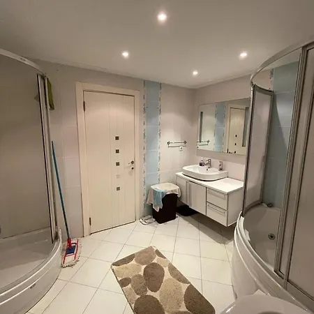 Private Near The Sea,4+1,pools,sauna,jacuzzi Villa Istanbul