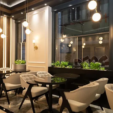 Fama Karakoey 4*