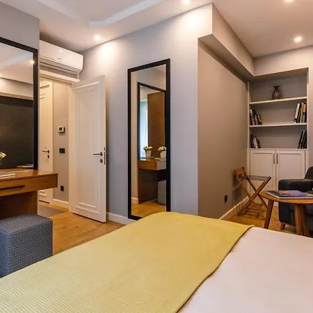 Sala Hotel