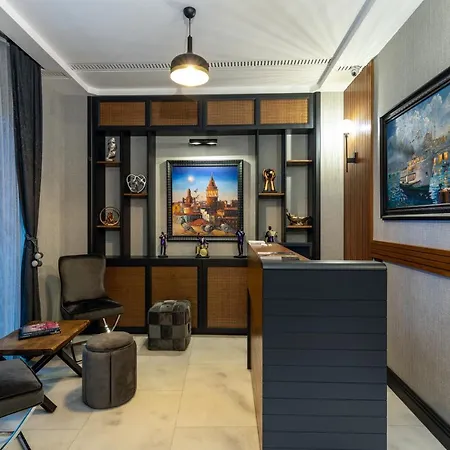 Sala Hotel 2*