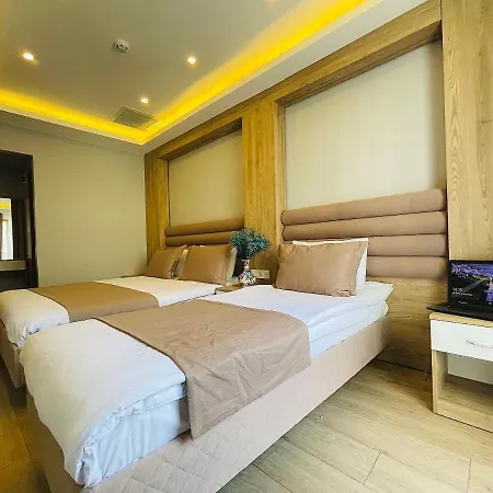 Zem Hotel 3*