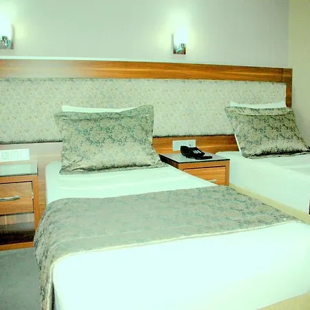 Hotel Buyuk Paris Istanbul