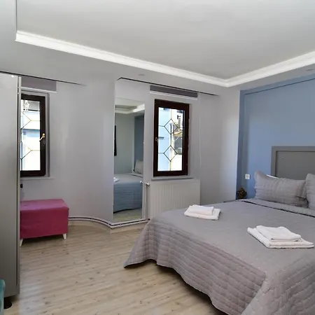 Mir Apart Appart hôtel *