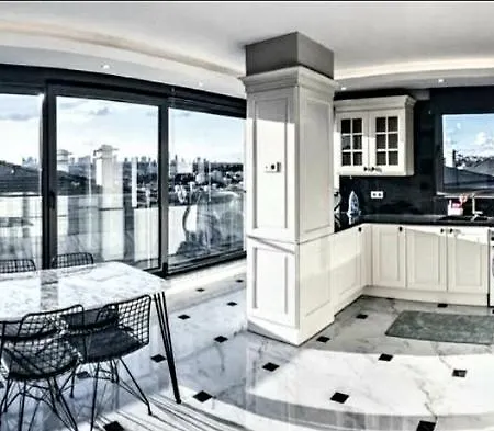 Daire Full Bosphorus View New 3 Bedroom Beside çamlıktepe Park In Famous Uskudar On The Asian Side Of