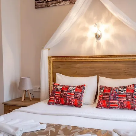 Aparthotel April Story *