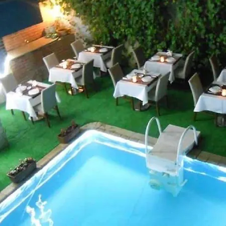 Hotel Mavilla