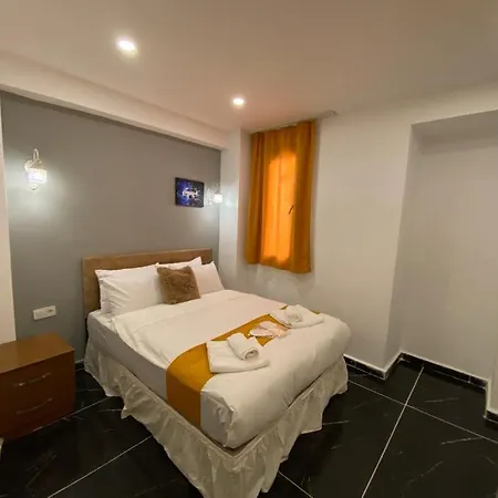 Happy Apart Hotel *
