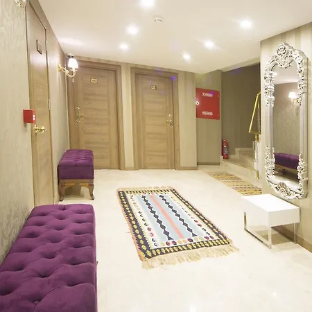 Hotell Golden Rain Old 4*