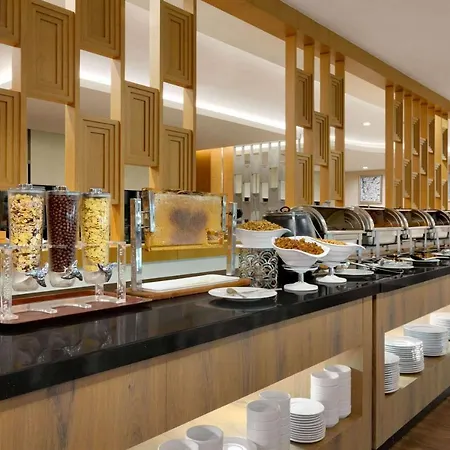 Hotel La Quinta By Wyndham Gunesli 5*