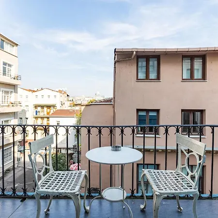 Ali Pasha Apartment