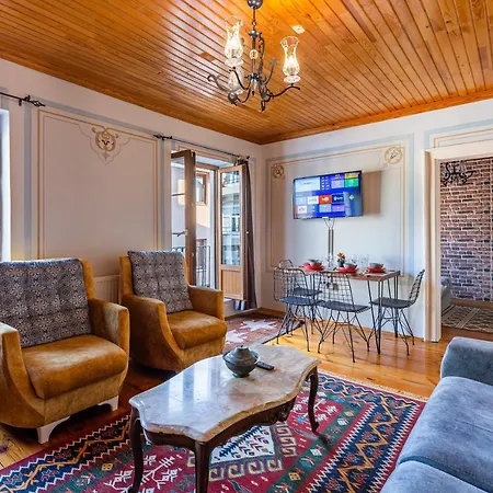 Ali Pasha Apartment