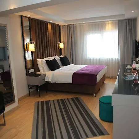 The Roomy Sisli 2*