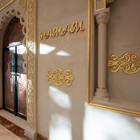 Nova Plaza Pera Hotel 4*